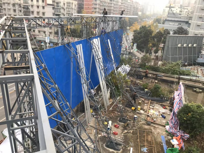 大型三面翻广告牌及钢结构类